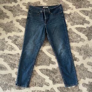 Levi’s womens shaping skinny jeans, size 30
